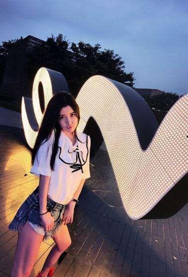 印度老公吃瓜事件视频,一场关于文化差异的网络风暴